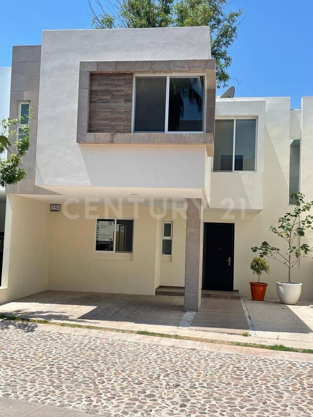 CASA EN VENTA PUERTA NORTE
