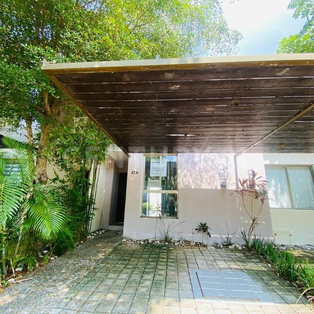 CASA EN RENTA, VALLE 5 ALTOZANO, CENTRO TABASCO