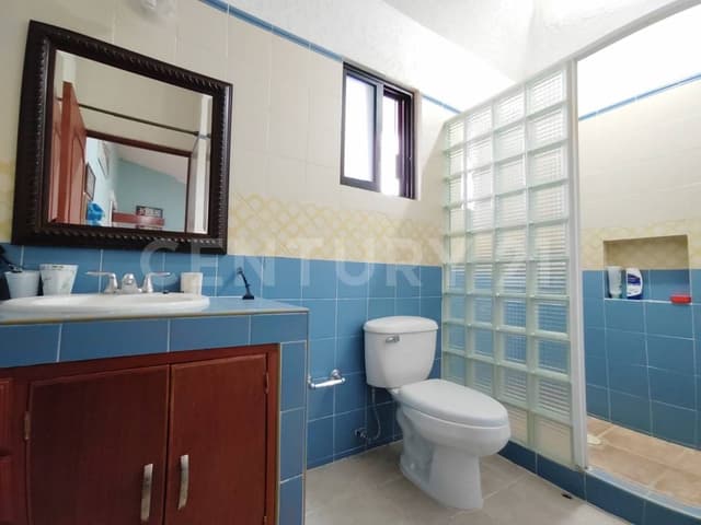 CASA EN VENTA EN RESIDENCIAL PRADOS DE VILLAHERMOSA CENTRO TABASCO