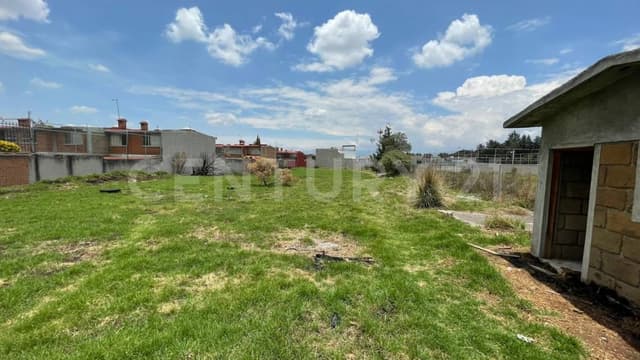 Terreno en Venta en Av. Tecnologico en Metepec