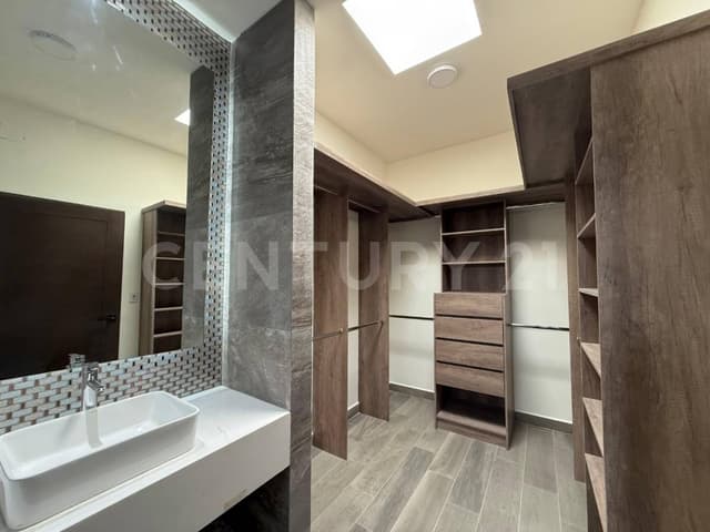 Residencia de Lujo en Venta en Castaños del Vergel