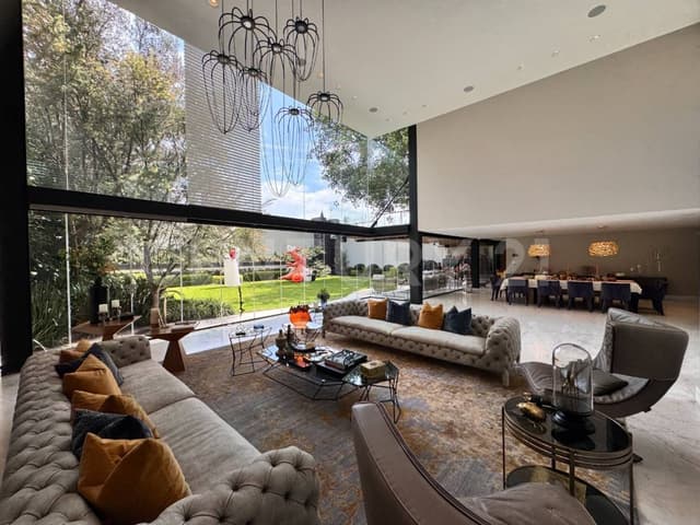 Casa Inteligente de Lujo en Jardines del Pedregal | Doble Acceso y Gran Terreno