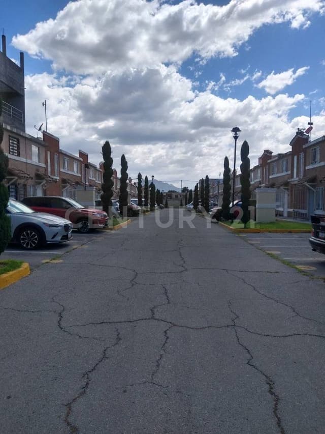 CASA EN VENTA EN REAL DEL CID EN TECAMAC ESTADO DE MEXICO