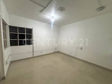 Oficinas en renta en Jaime Nuno, colonia Guadalupe In.