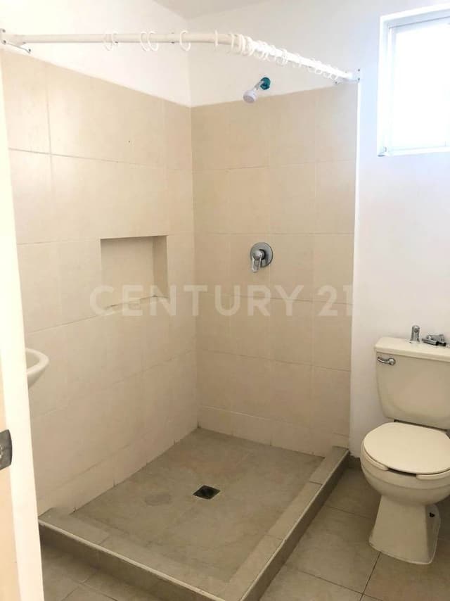 CASA EN RENTA EN GARCIA