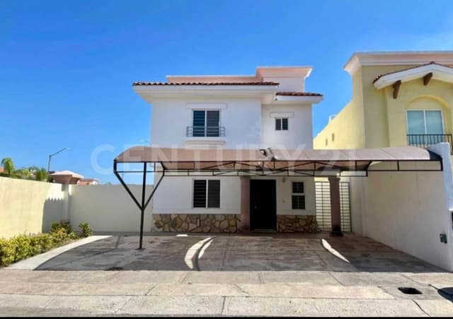 CASA EN RENTA ZONA NORTE PRIVADA STANZA TOSCANA