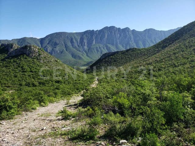 TERRENO EN VENTA EN PARQUE ECOLOGICO LA HUASTECA, SANTA CATARINA, NL