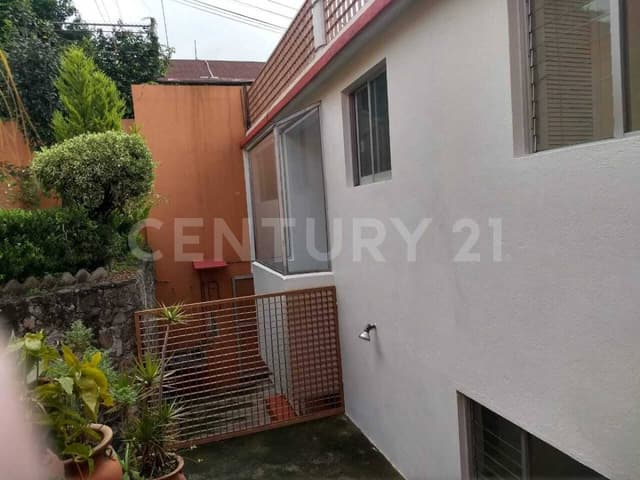 Casa en 2 niveles en Colinas del Sur