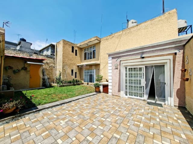 Casa en Venta en Tlalcoligia, Tlalpan, CDMX