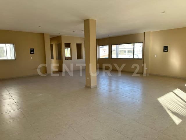 LOCAL EN RENTA en Justicia Social esq. con Zaragoza, Los Mochis, Sinaloa.