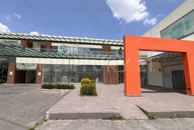 Local en Renta Plaza San Jerónimo Planta Alta