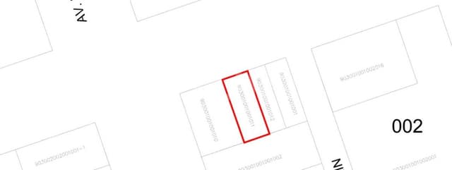 Terreno en venta en Avenida Tulum, cerca del sitio arqueológico en Tulum.