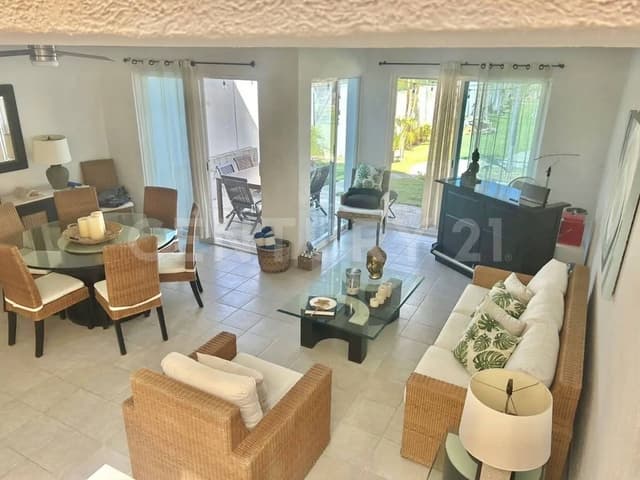 Casa en condominio amueblada en venta en Villas Playa Diamante Acapulco