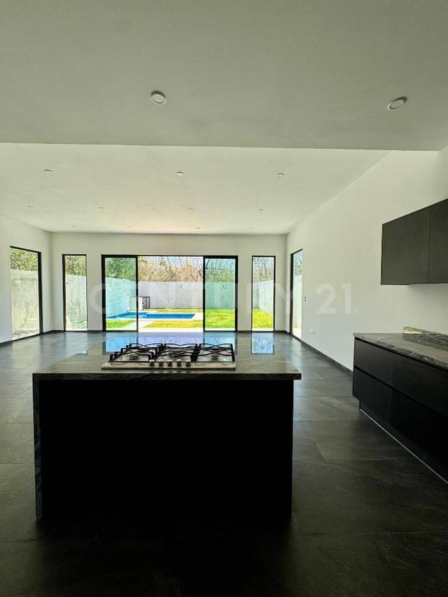 HERMOSA CASA EN VENTA ZONA DE COLEGIOS EN CANCUN