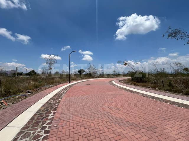 Terreno en Venta en Ciudad Maderas Sur