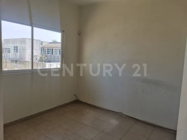 BODEGA CON OFICINAS EN VENTA, Col. Playa Sol, Coatzacoalcos, Ver.