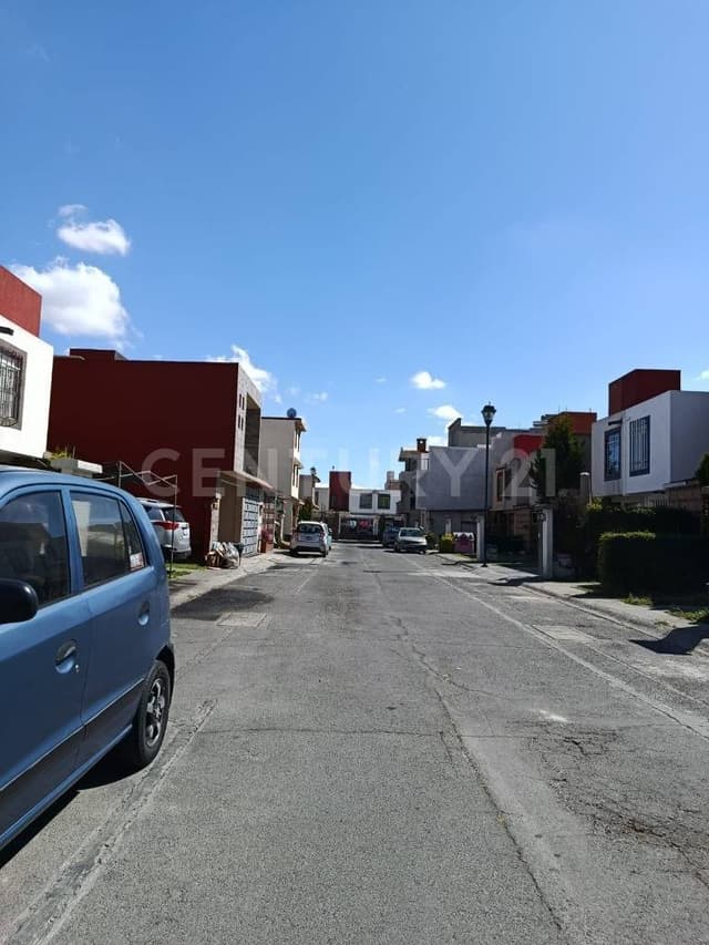 VENTA DE CASA EN "FRACCIONAMIENTO HACIENA DEL VALLE II"