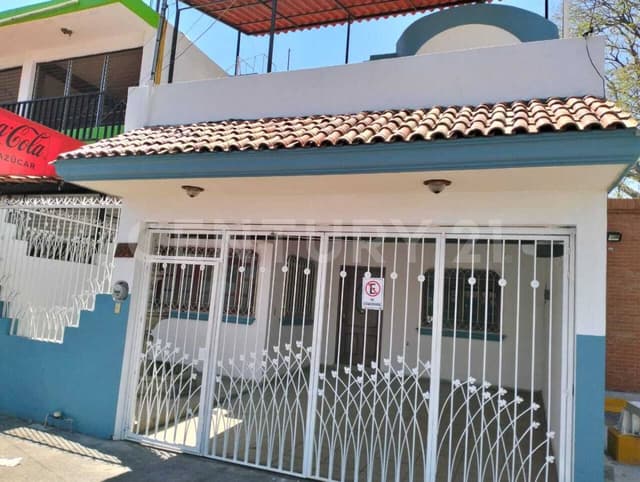 Casa en renta en Av. Insurgentes, Colima, Colima