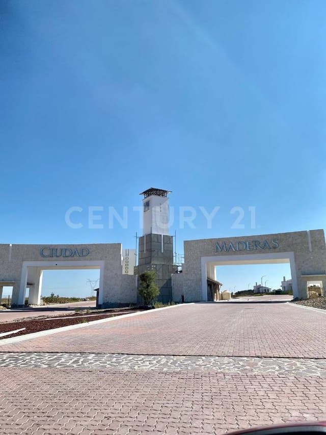 VENTA TERRENO CIUDAD MADERAS SUR II