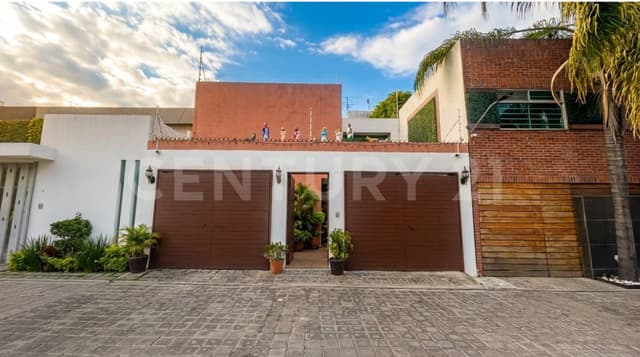 VENTA CASA SEMINUEVA DE 3 RECÁMARAS EN FRACC.PUSTINIA,MOMOXPAN,CHOLULA, PUEBLA
