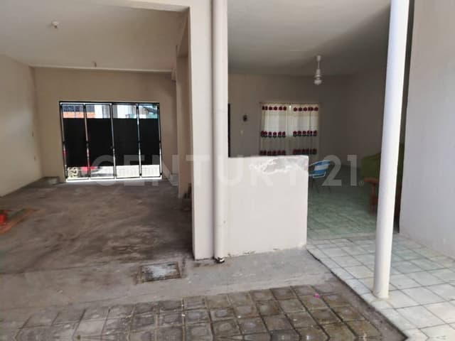 CASA EN VENTA EN COLONIA GUADALAJARITA
