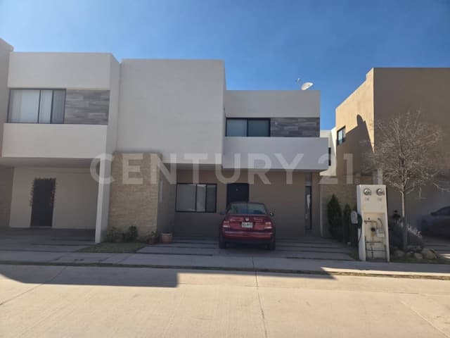 Casa en Venta en Sotavento, Pozos Residencial, S.L.P.