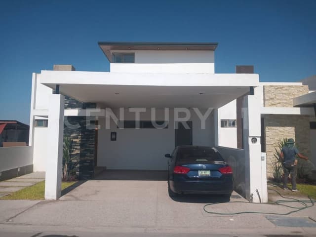 Casa en Venta ubicada en el sector Viñedos en Resid. Líbano, Torreón Coahuila.