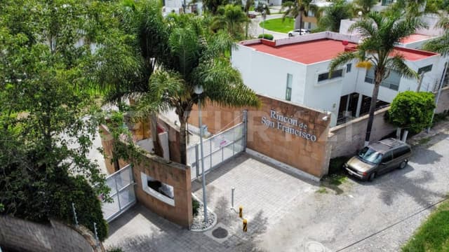 Casa con jardin en venta San Andres Cholula Puebla.