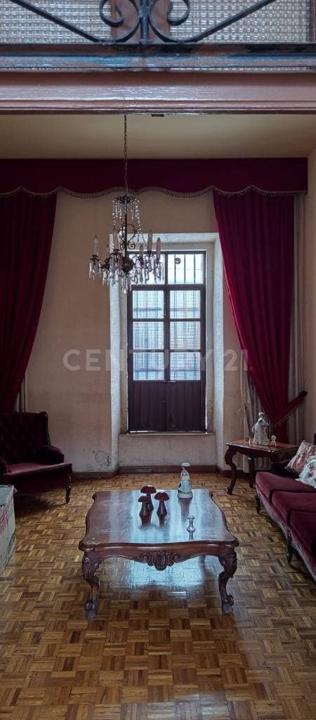 Casona en Morelia Centro con amplio terreno a dos frentes