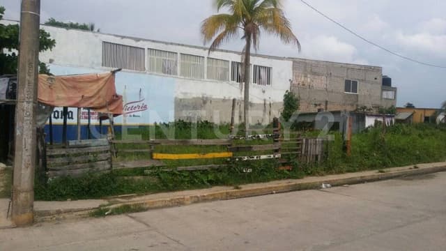 Terreno en Venta, Col. Francisco Villa, Coatzacoalcos, Ver.