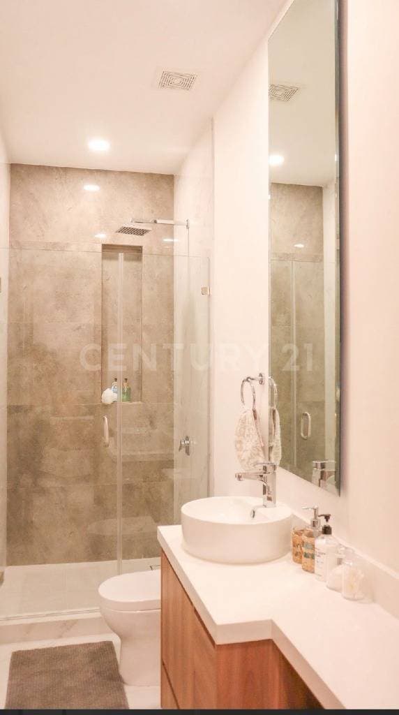 Departamento Amueblado en Venta en Torre Barlovento, Ensenada, B.C.