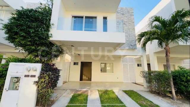 CASA EN VENTA EN SELVANOVA, PLAYA DEL CARMEN Solidaridad LE1425