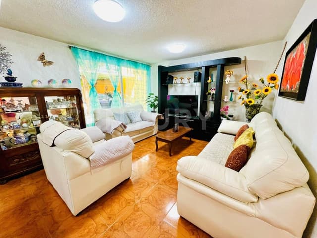 CASA EN VENTA EN COMUNEROS DE SANTA ÚRSULA, TLALPAN, CDMX