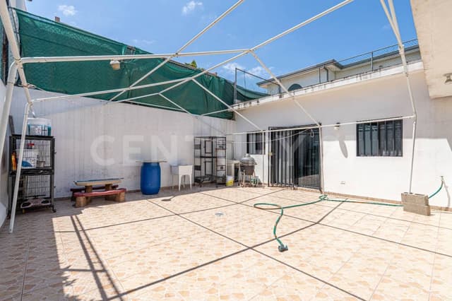 CASA EN VENTA COLONIA LOMAS DE AGUA CALIENTE, TIJUANA B.C.