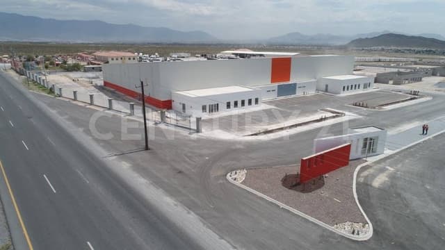 RENTA DE NAVE INDUSTRIAL DE 10,000 M2 EN RAMOS ARIZPE.