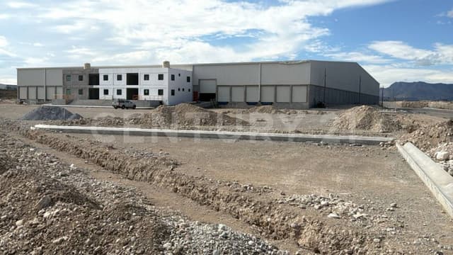 SE RENTA NAVE DE 7,760 M2 EN RAMOS ARIZPE