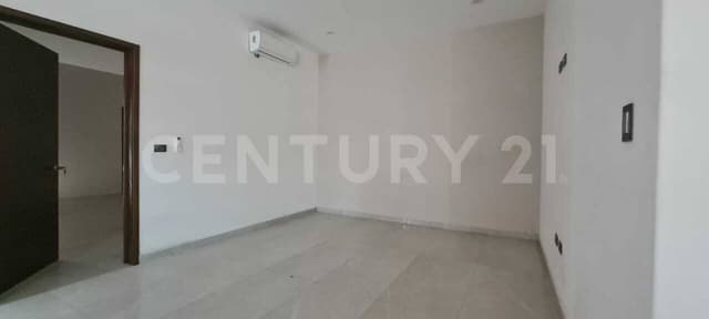 CASA EN VENTA EN COLONIA TOLEDO CORRO