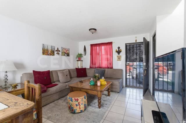 CASA EN VENTA EN RESIDENCIAL VIÑAS DEL MAR, TIJUANA B.C.