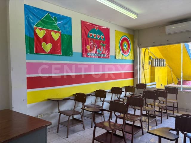Edificio en Renta para Escuela, Oficinas o Consultorios – Centro de Apodaca