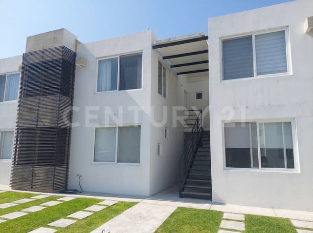 VENTA DE DEPARTAMENTO AMUEBLADO EN PASEOS DEL BOSQUE