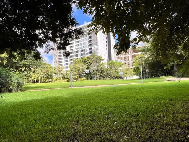 Departamento de lujo de 2 recs en Vía Montejo Mérida. Con vista panoramica.