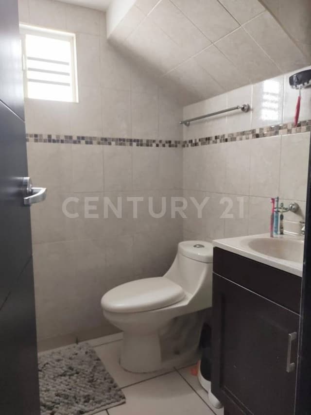 SE VENDE CASA EN LA CASTELLANA CULIACAN SINALOA