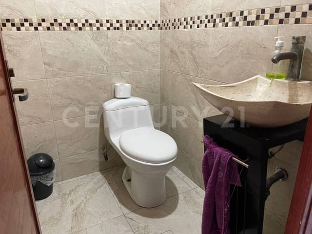 Venta de Casa en Cofradía De San Miguel, Cuautitlán Izcalli, Edo. México