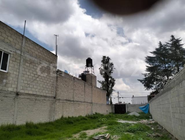 Terreno en Venta en San Cristóbal Huichochitlán, Toluca, Estado de México