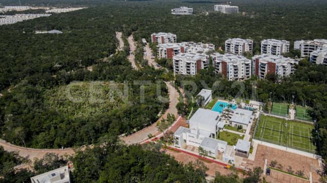 Venta de local en Mayakoba, Playa Del Carmen, Q. Roo OFC08623