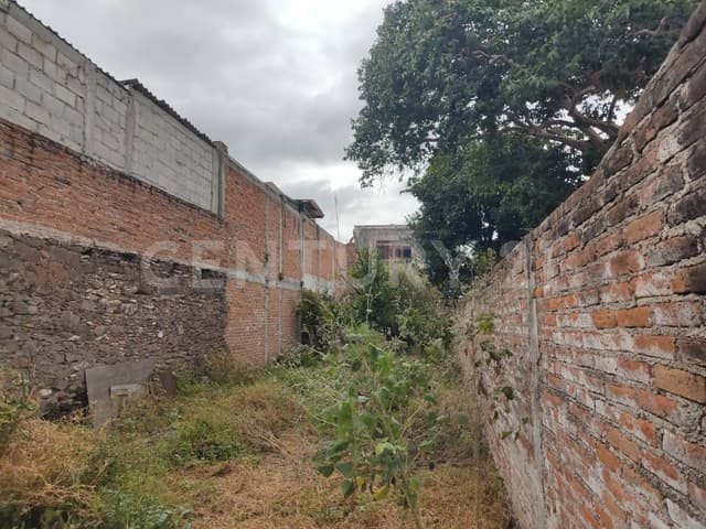 Terreno en Venta en Calle Aquiles Serdán, Centro, San Juan del Río, Querétaro.