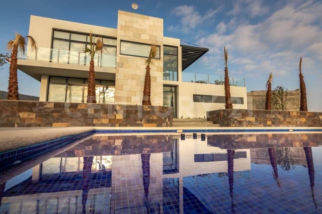 CASA EN VENTA ZIBATA QUERÉTARO EN CONDOMINIO PRIVADO