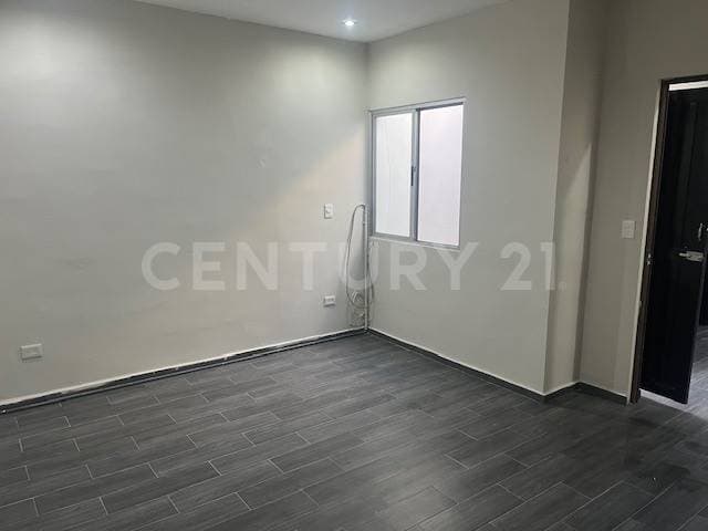 CASA EN VENTA EN COL. VALLE DEL TOPOCHICO EN MONTERREY