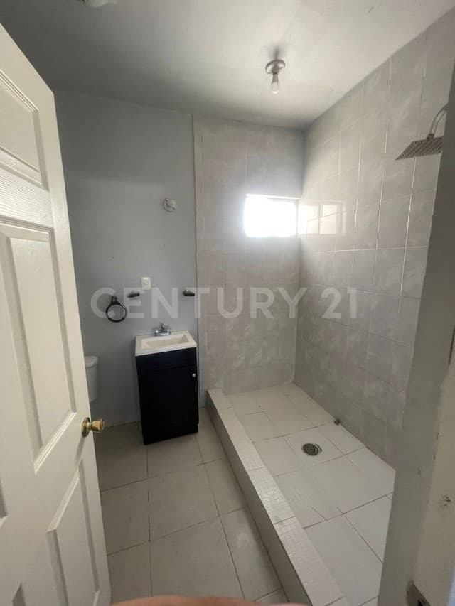 PORTALES DE SAN PEDRO