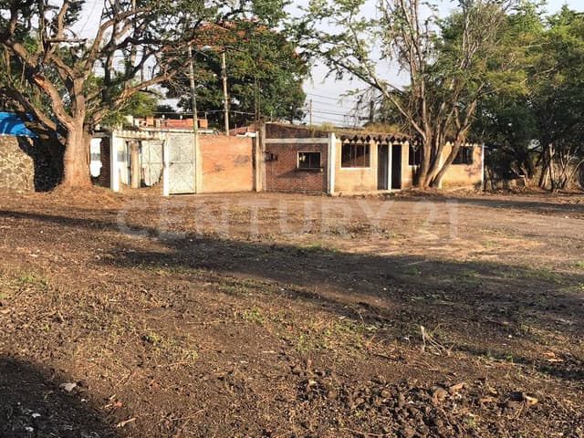 Terreno en venta con ubicación privilegiada . Ideal para Inversionistas